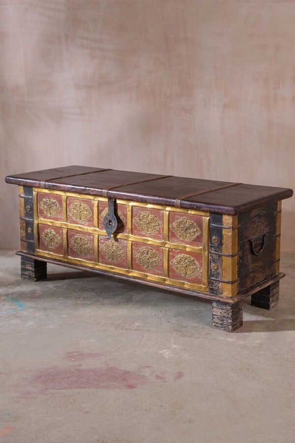 Cream Wooden Chest with Brass Trim - Image 6