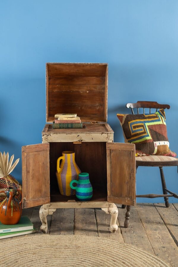 Cream Vintage Cupboard with Lidded Top - Image 2