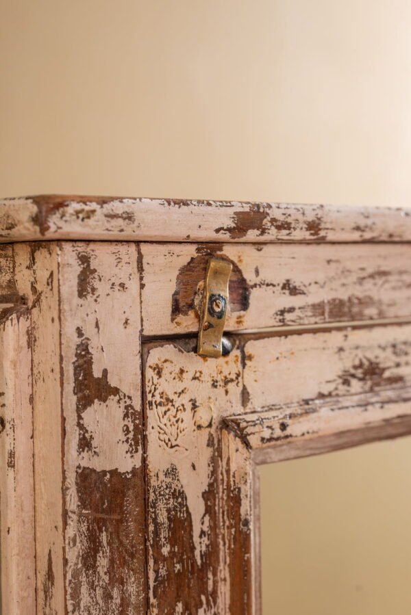 Cream Vintage Display Cabinet - Image 6