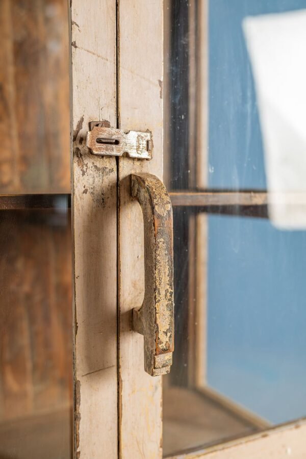 Cream Vintage Glazed Cabinet - Image 3