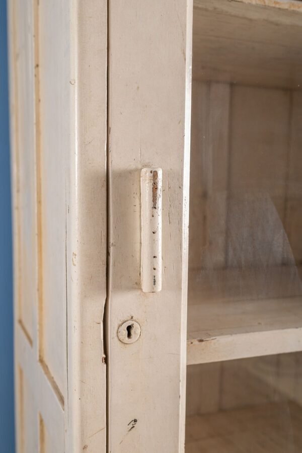 Cream Vintage Wooden Cabinet - Image 3