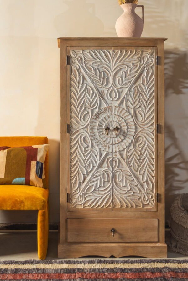 Vandara Wardrobe
